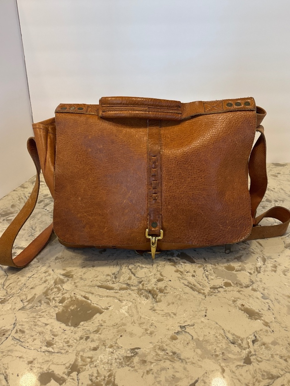 Embrazio  Vintage Style Brown Leather Messenger Bag